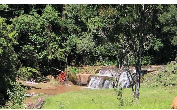 Chalés Cachoeira do Cafundó Bueno Brandão Exterior foto